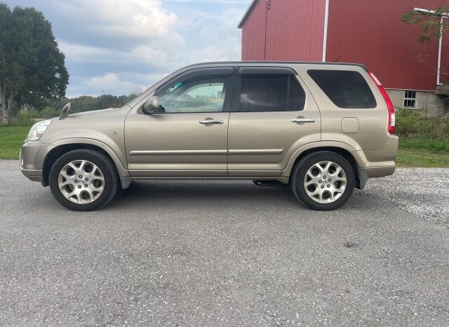 *RESERVED Honda CR-V RD7 4WD in gold in Ontario full