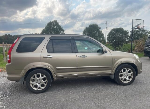 *RESERVED Honda CR-V RD7 4WD in gold in Ontario full