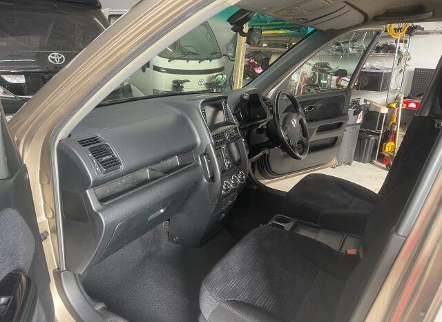 *RESERVED Honda CR-V RD7 4WD in gold in Ontario full