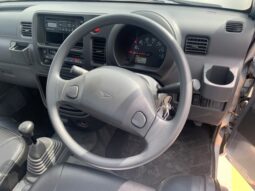 2010 Daihatsu Hijet S211 EXT (luxury trim) with locker full