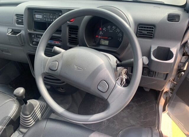 2010 Daihatsu Hijet S211 EXT (luxury trim) with locker full