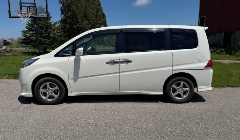 2007 Honda Stepwgn type G 4WD in Ontario ready to go! full