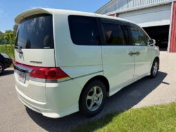 2007 Honda Stepwgn type G 4WD in Ontario ready to go! full