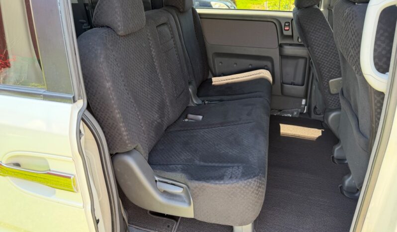2007 Honda Stepwgn type G 4WD in Ontario ready to go! full
