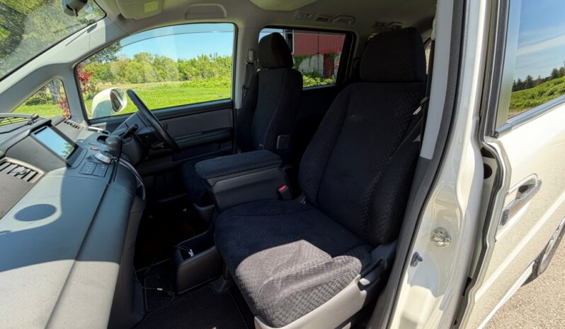 2007 Honda Stepwgn type G 4WD in Ontario ready to go! full